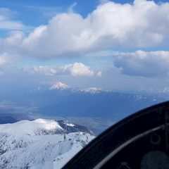 Flugwegposition um 14:52:00: Aufgenommen in der Nähe von Gemeinde Nötsch im Gailtal, Österreich in 2390 Meter